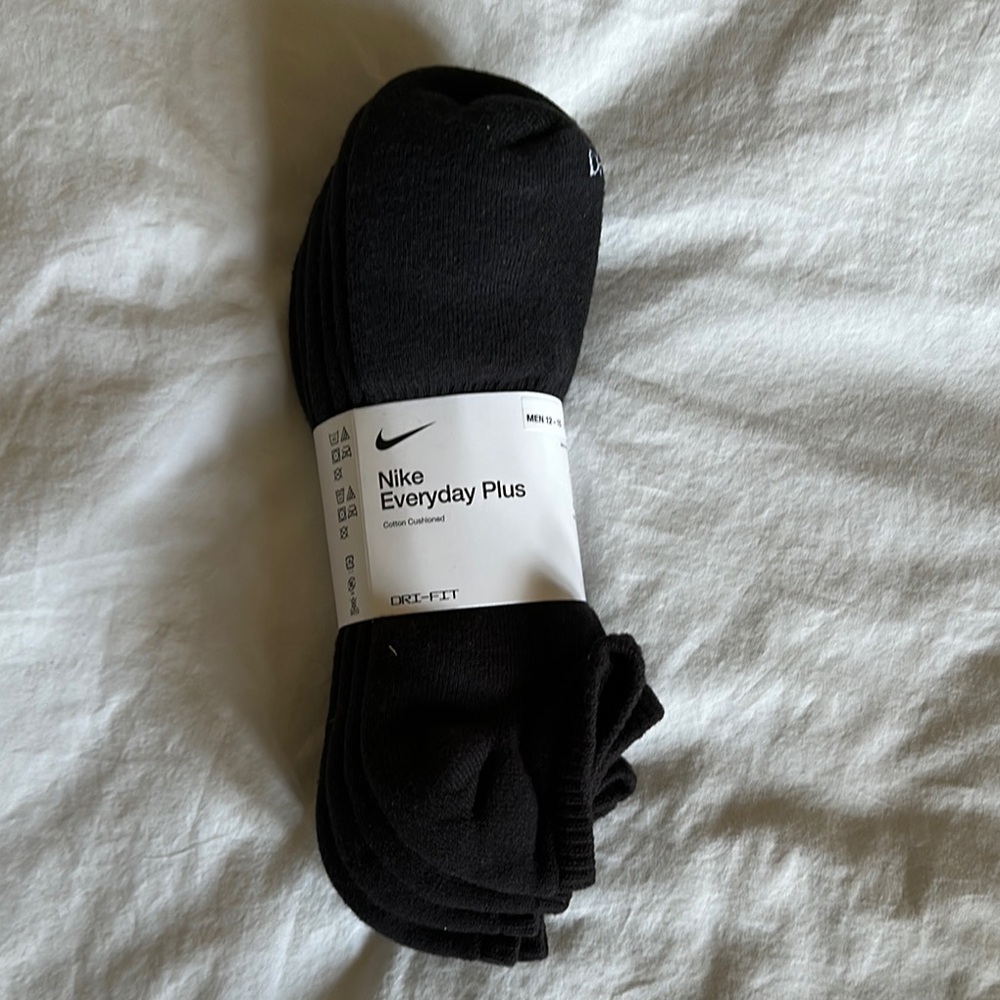 NIKE Mens No Show socks